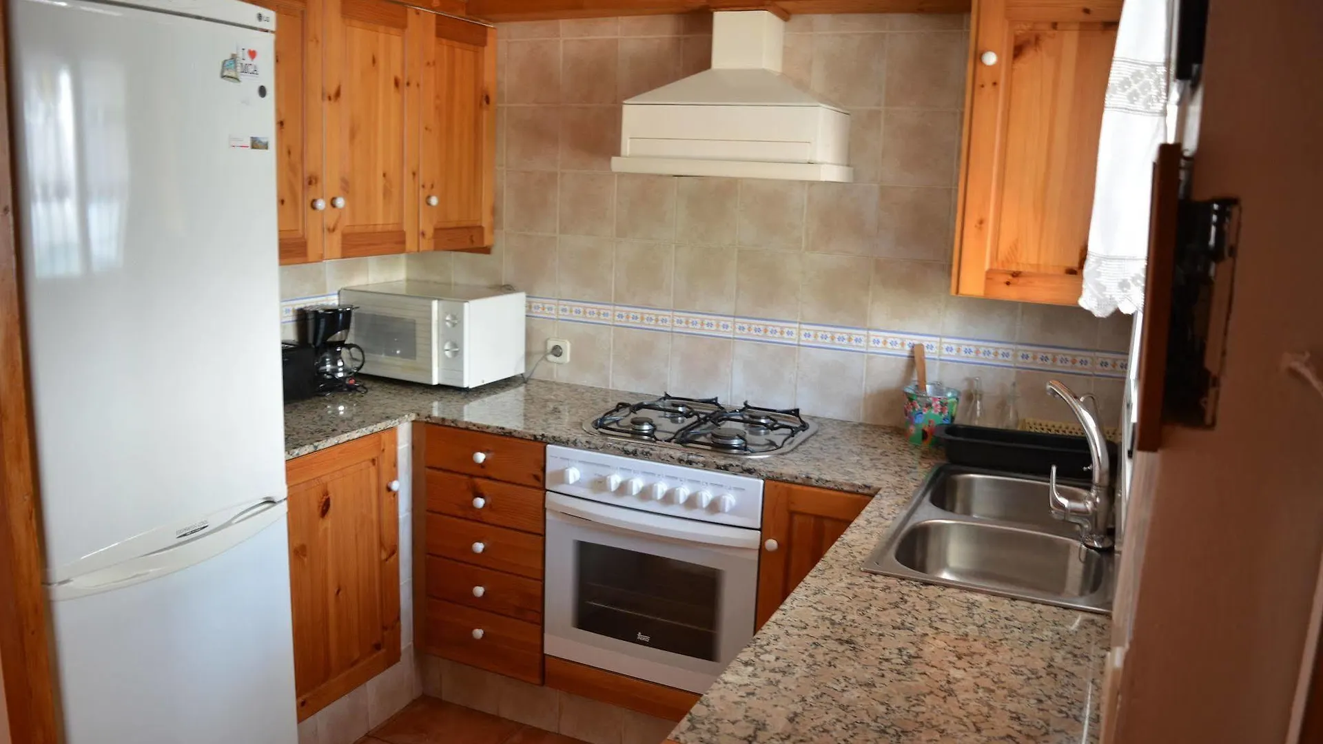 Casa Angels Tossa De Mar Parking Y Wifi Villa 0*,  Spain